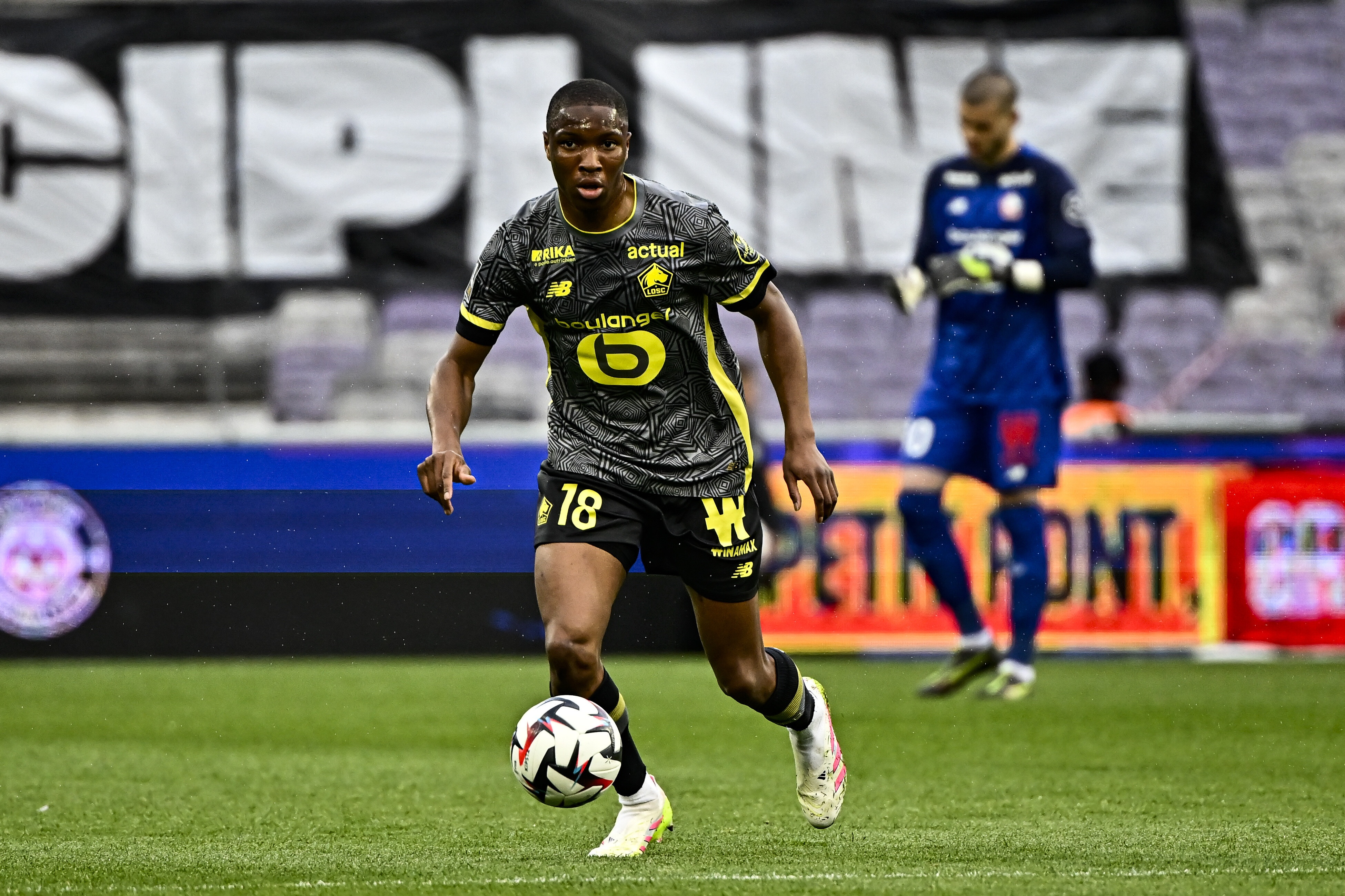 记者:伯恩茅斯引进里尔中卫迪亚克特达协议,预计转会费4000万欧