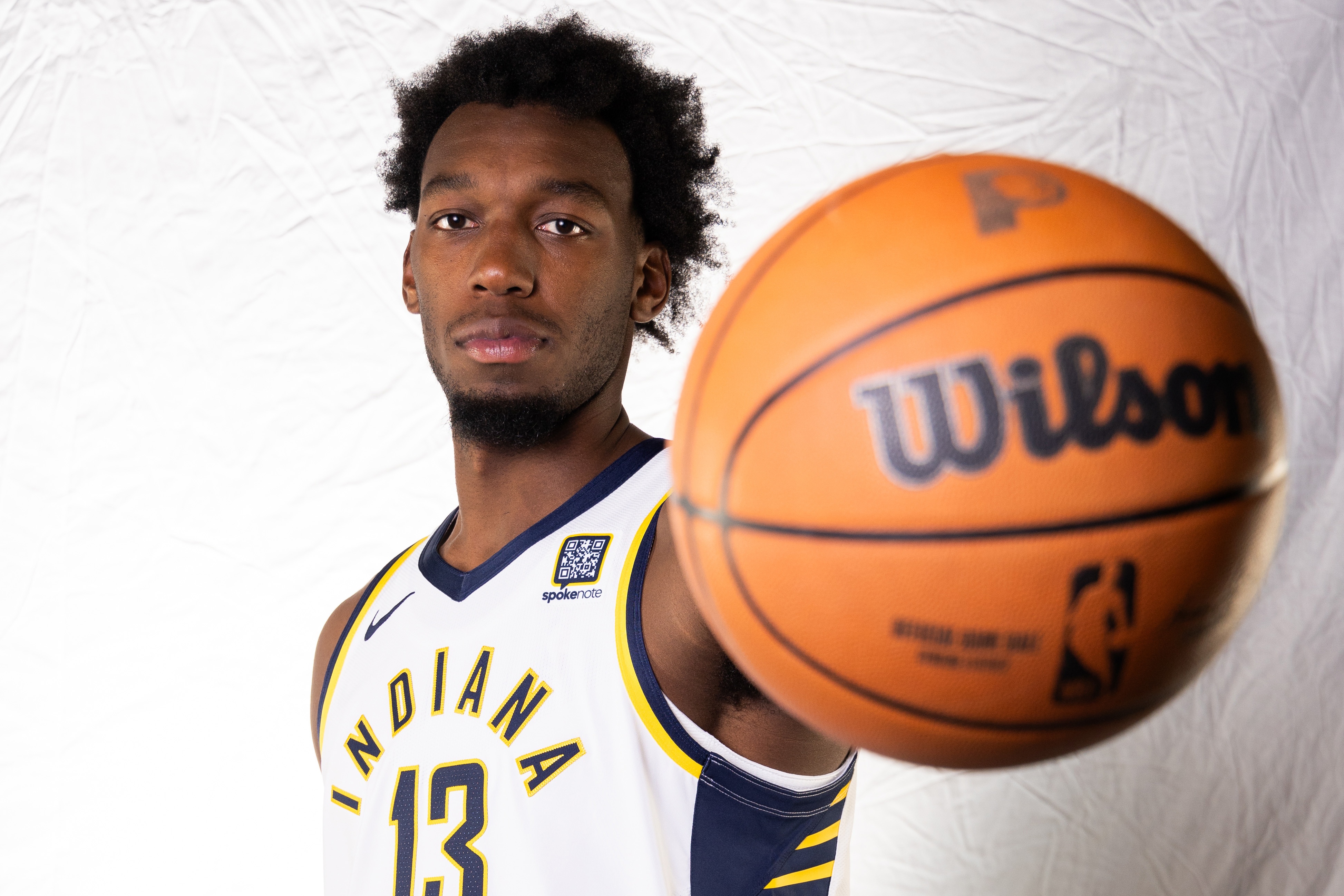 他真的我哭死!怀斯曼运动战4中4&罚球2中2 贡献10分5篮板