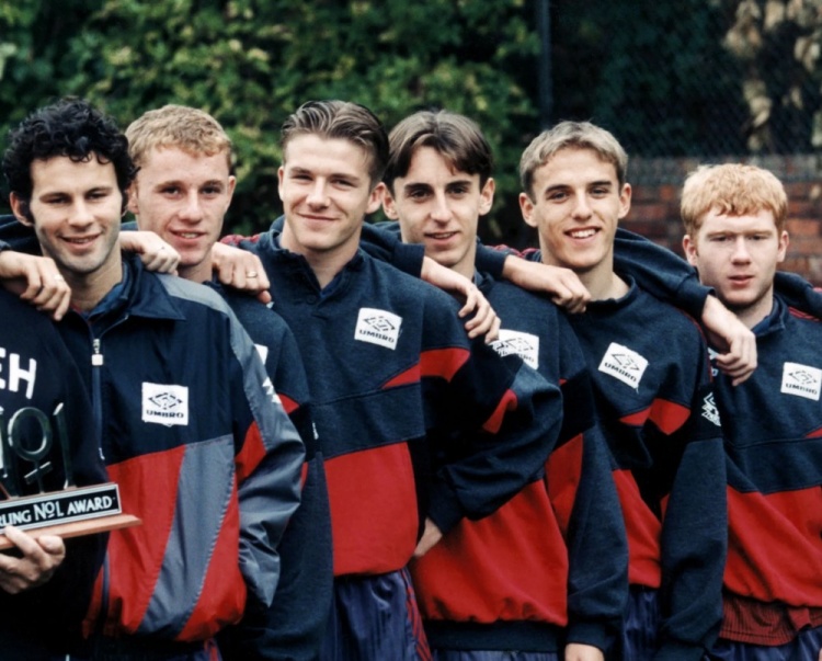 斯科尔斯：我和巴特出身草根，能随曼联取得如此成就简直太幸运了