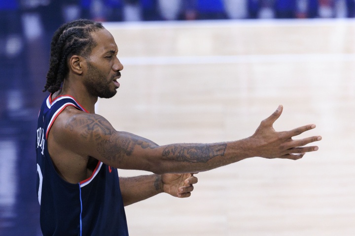 带伤依然稳定！伦纳德19中9砍下27分6板 个人连续49场砍下20+！