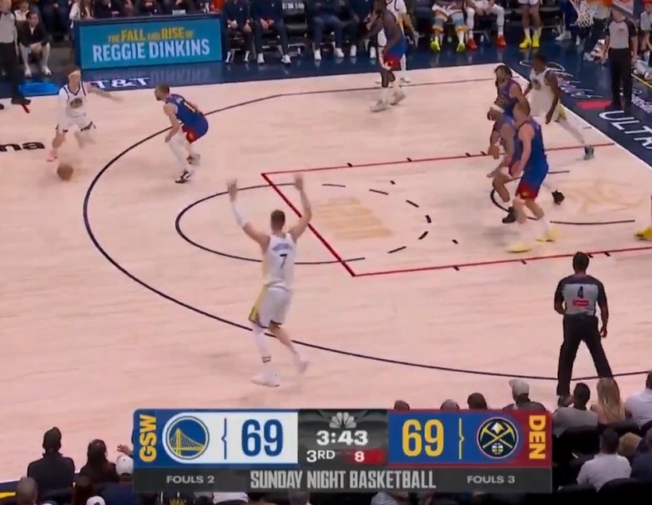 科尔生波姐的气了！波杰姆无视大空位波津 自己打铁+被打反击！